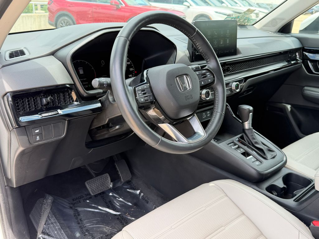2025 Honda CR-V LX - Photo 21