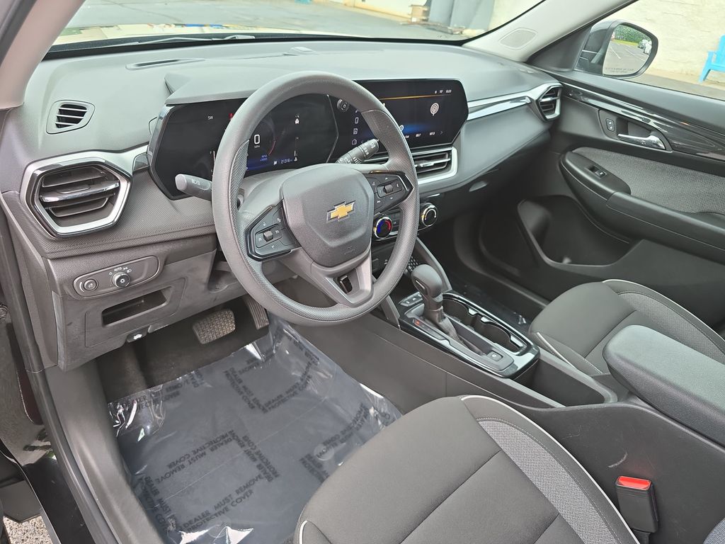 Used 2025 Chevrolet TrailBlazer SUV