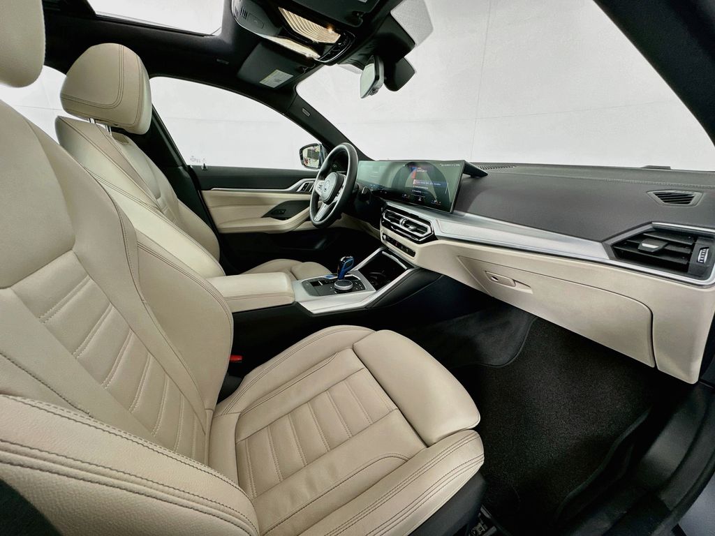Thumbnail: 2023 BMW i4 - 30