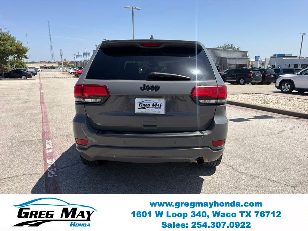 2019 Jeep Grand Cherokee Altitude - 3