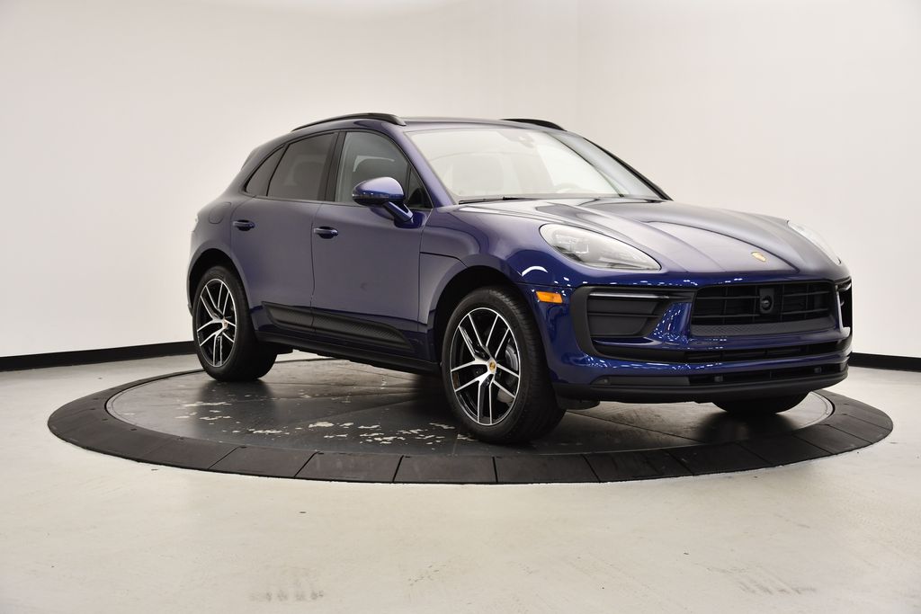Thumbnail: 2025 Porsche Macan - 7