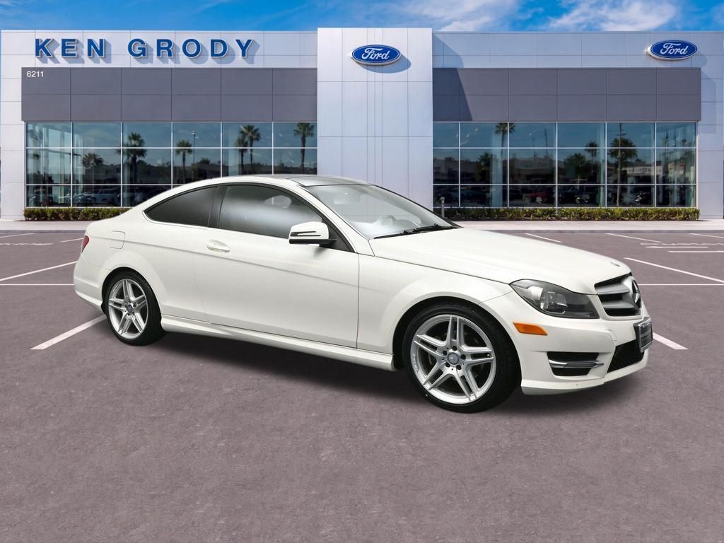 Diamond White Metallic 2013 Mercedes-Benz C-Class C 250 Coupe Coupe Rear-Wheel Drive 7-Speed Automatic