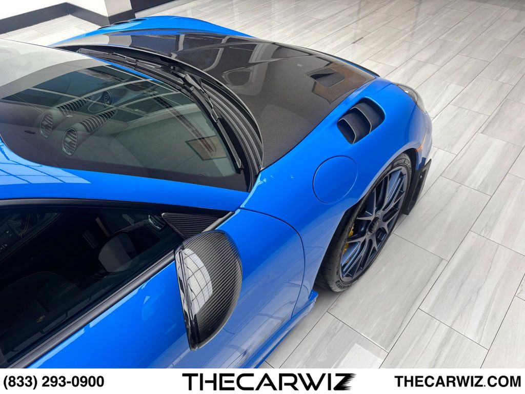 2023 Porsche 718 Cayman