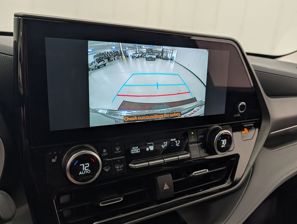 Used 2025 Toyota Highlander SUV