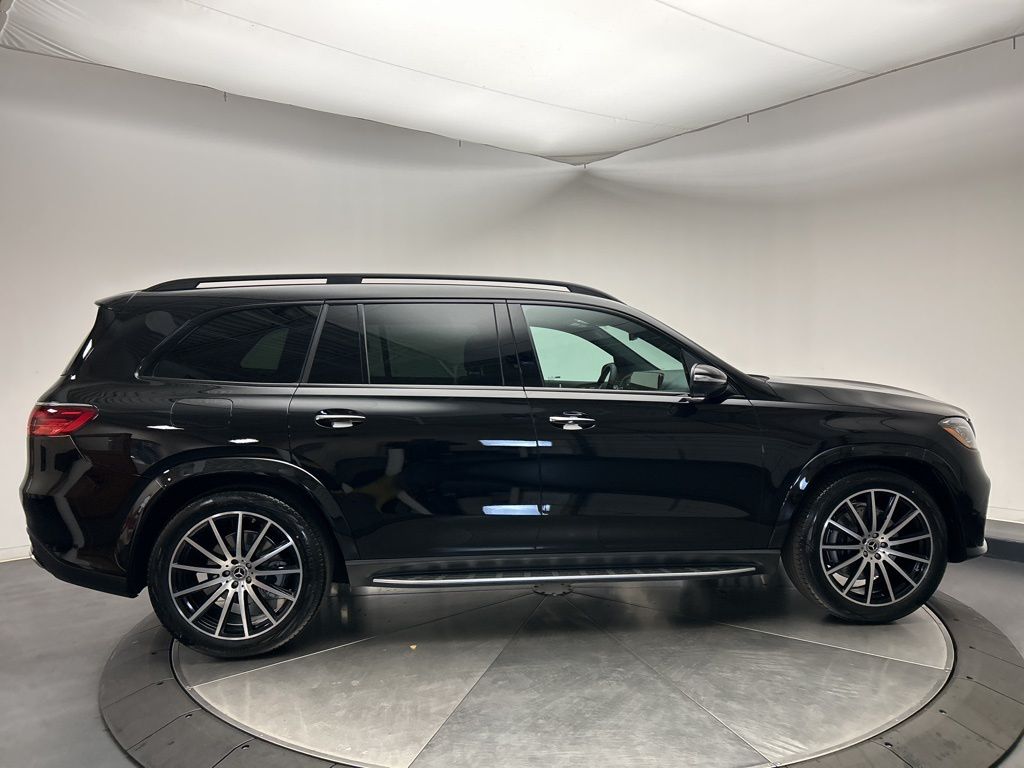 Thumbnail: 2026 Mercedes-Benz GLS - 8