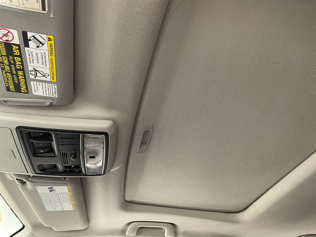 Thumbnail: 2011 Toyota 4Runner - 26