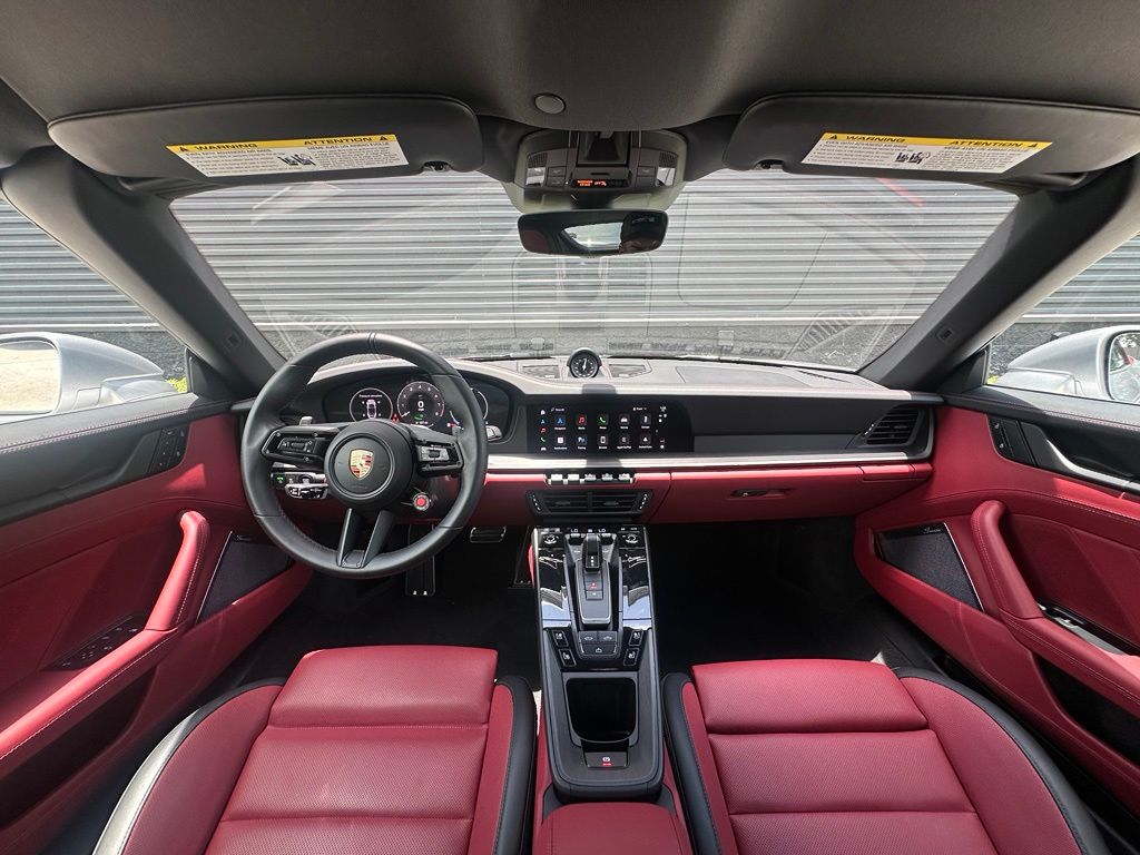 Thumbnail: 2025 Porsche 911 - 6