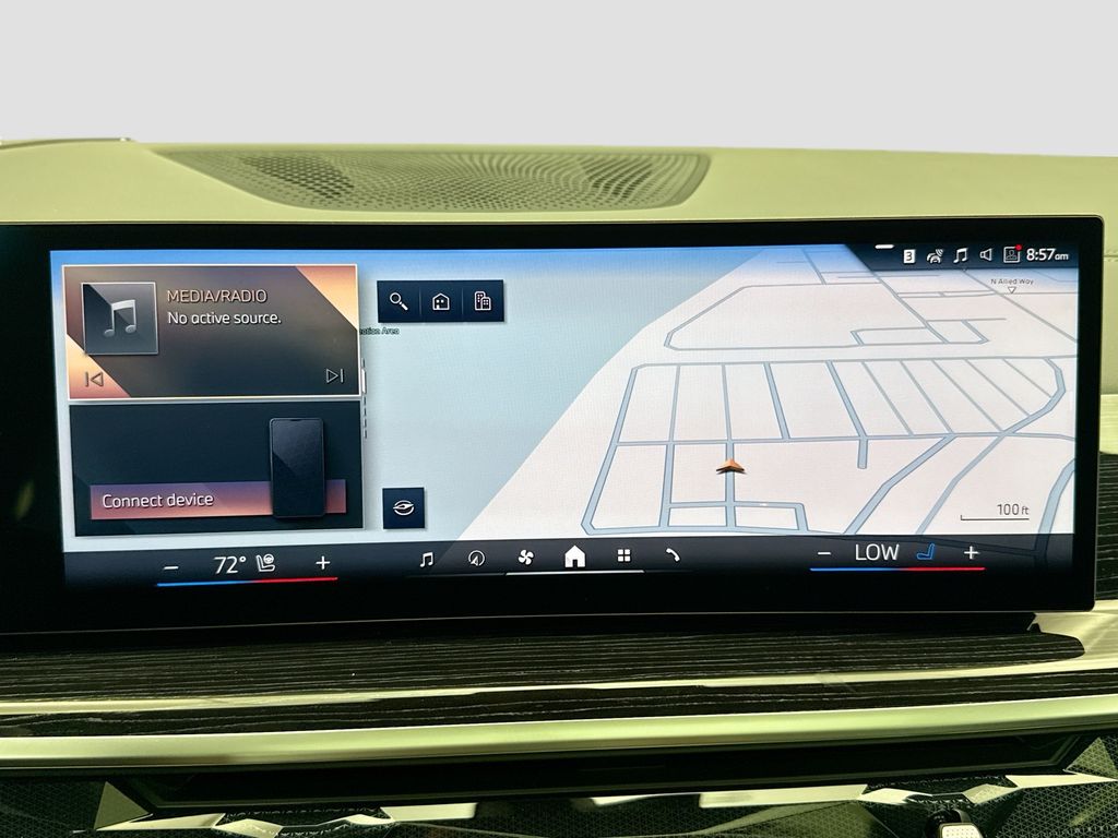 Thumbnail: 2026 BMW X7 - 14