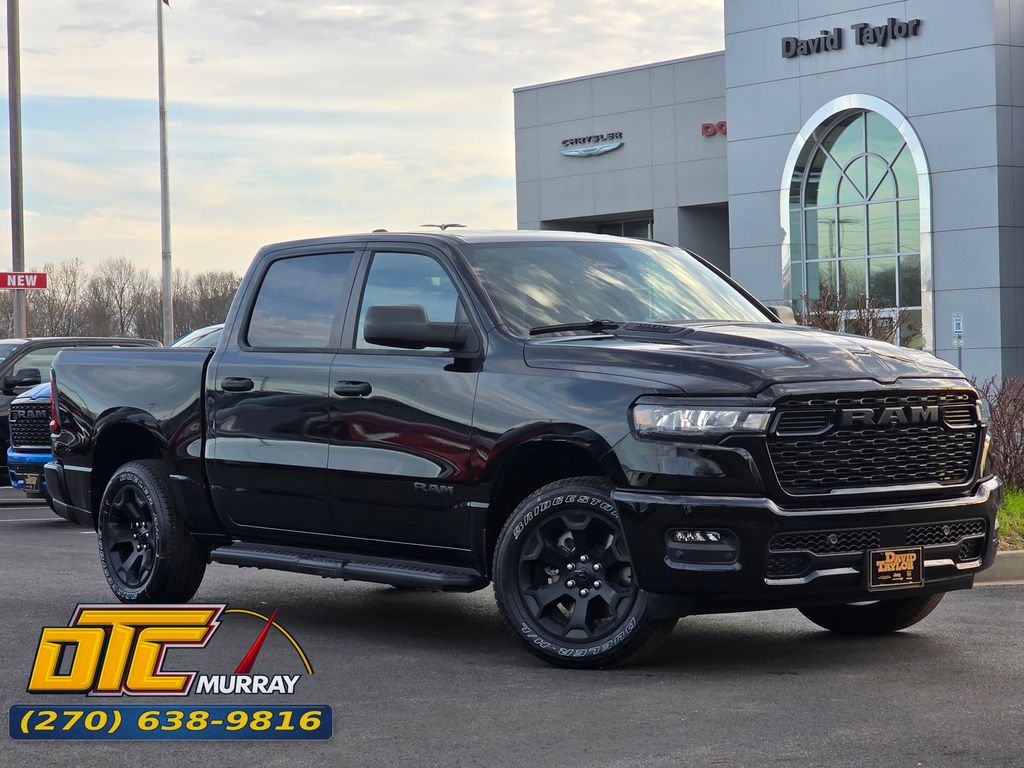 Diamond Black Crystal Pearlcoat 2026 RAM 1500 Express Crew Cab 4WD Pickup Truck Four-Wheel Drive 8-Speed Automatic