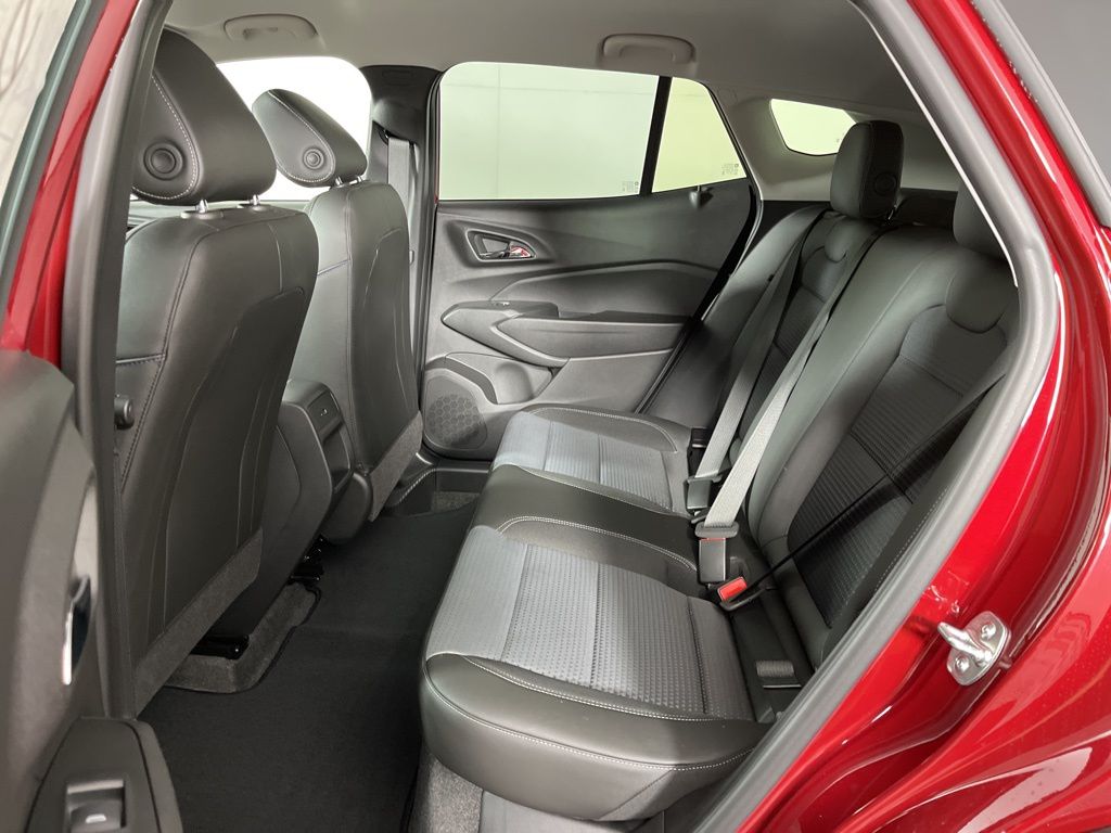 2025 Chevrolet Trax LT 22