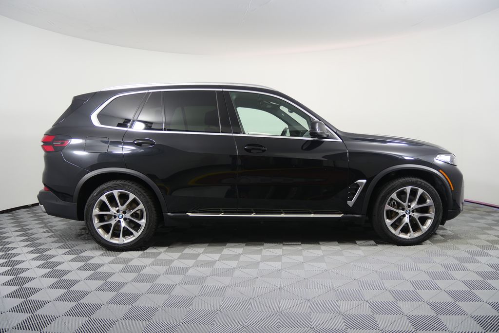 Thumbnail: 2024 BMW X5 - 2