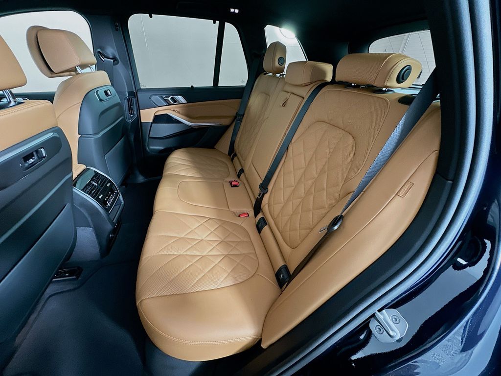 Thumbnail: 2026 BMW X5 - 17
