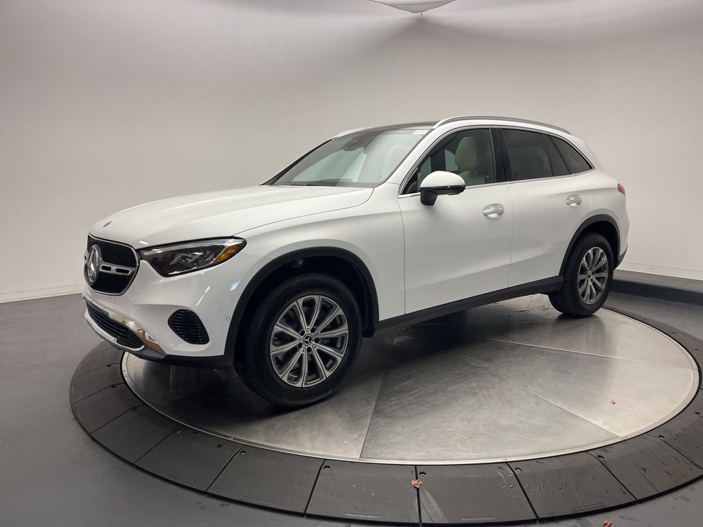 Thumbnail: 2026 Mercedes-Benz GLC - 3