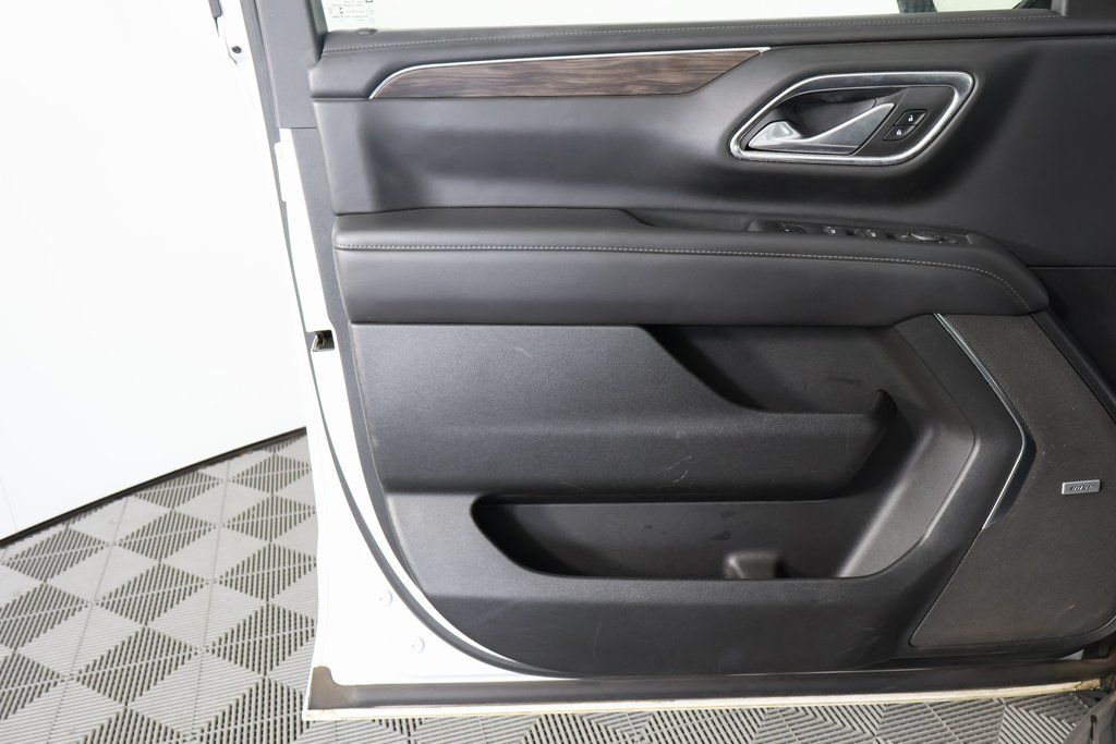 Thumbnail: 2022 Chevrolet Suburban - 13