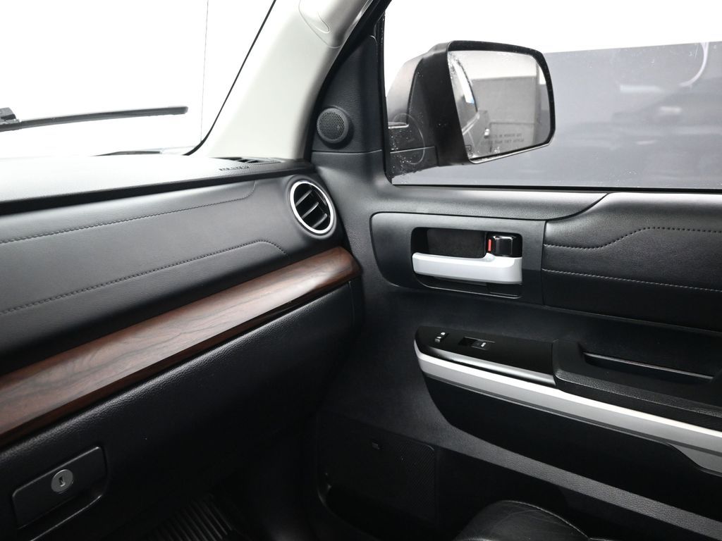 2018 Toyota Tundra Limited 5.7L V8