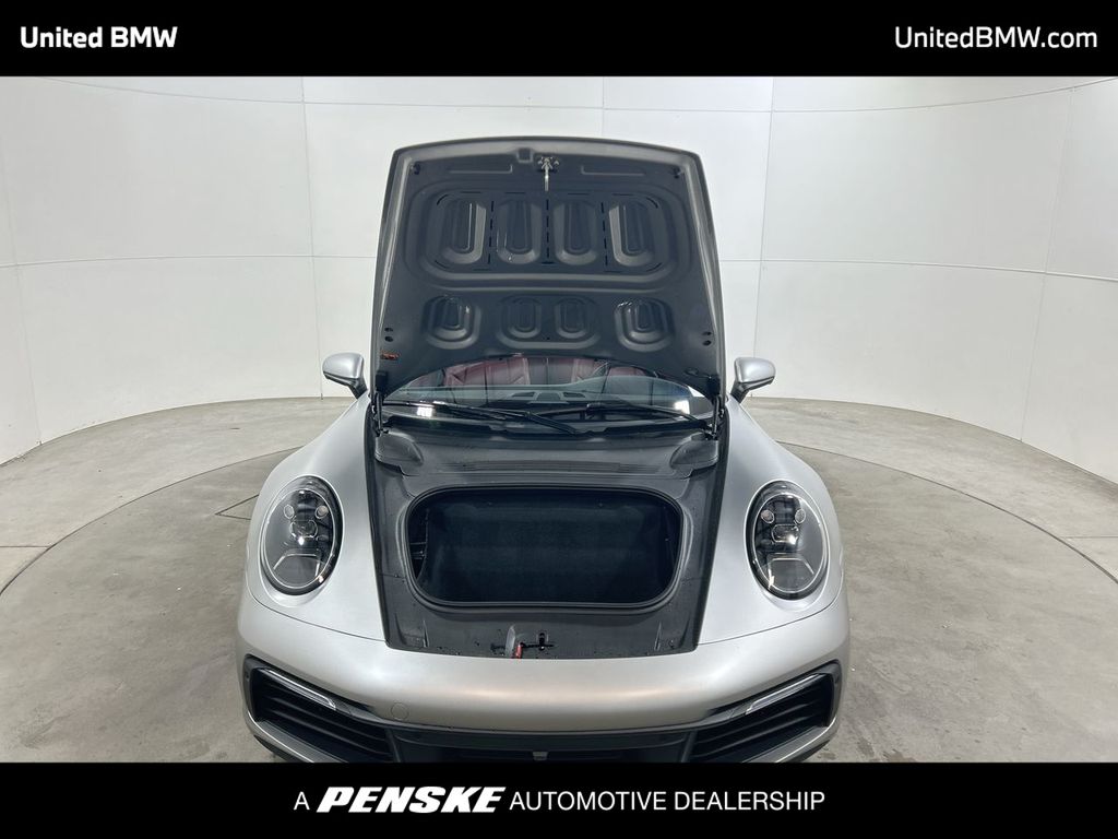 Thumbnail: 2022 Porsche 911 - 22