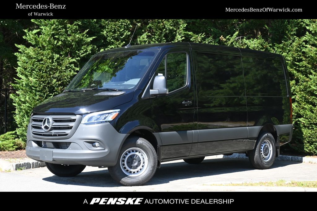 Thumbnail: 2025 Mercedes-Benz Sprinter - 1