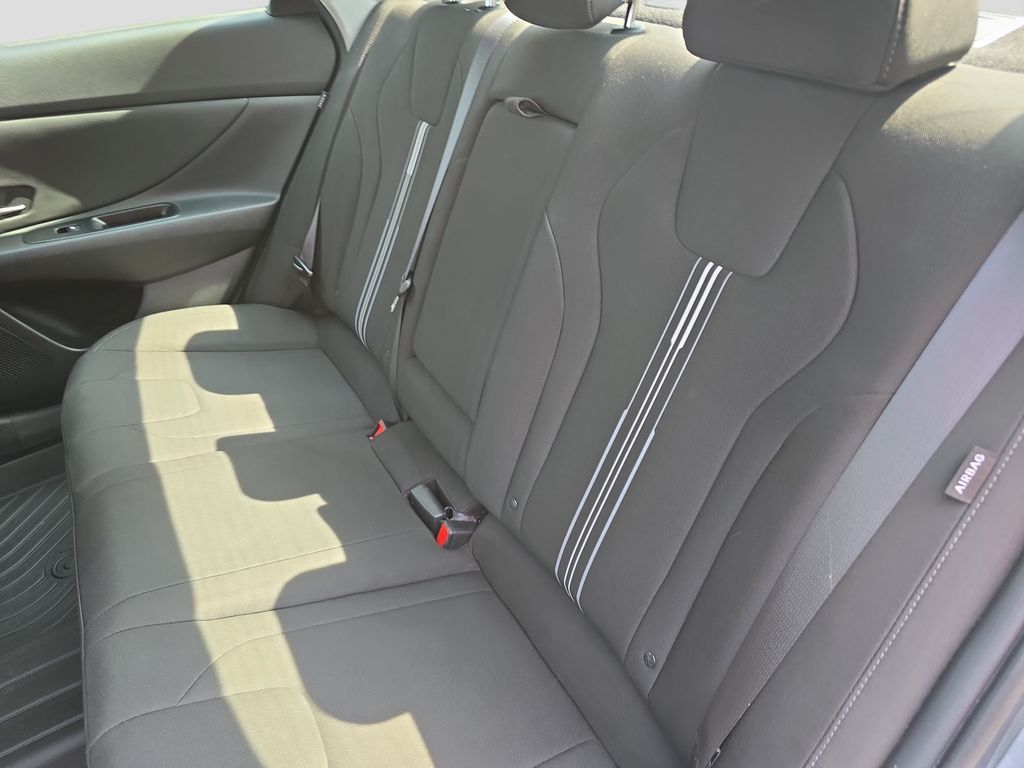 Used 2025 Hyundai Elantra Sedan