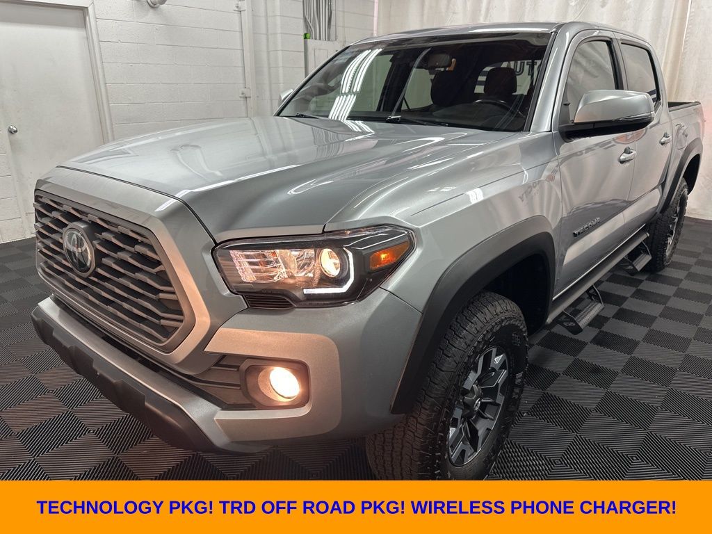 Celestial Silver Metallic 2022 Toyota Tacoma Pickup Truck Four-Wheel Drive 6-Speed Automatic