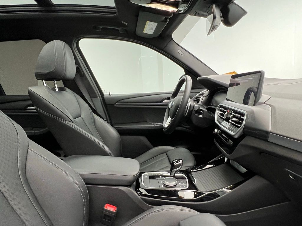 Thumbnail: 2023 BMW X3 - 6