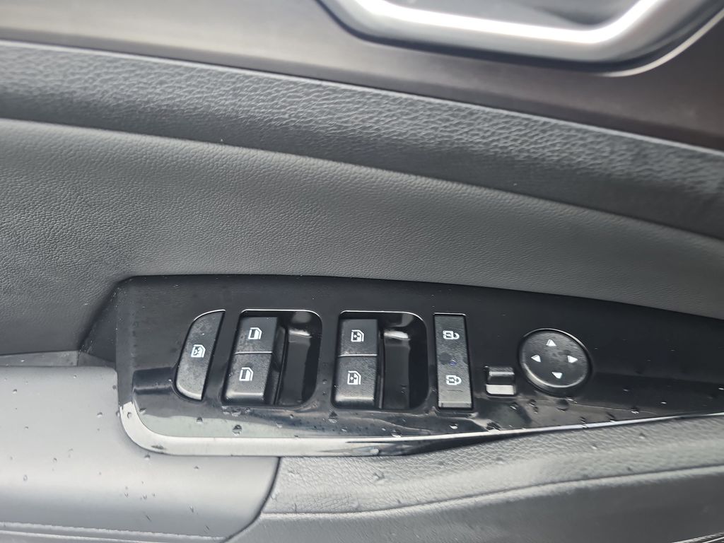 Used 2025 Kia Sportage SUV