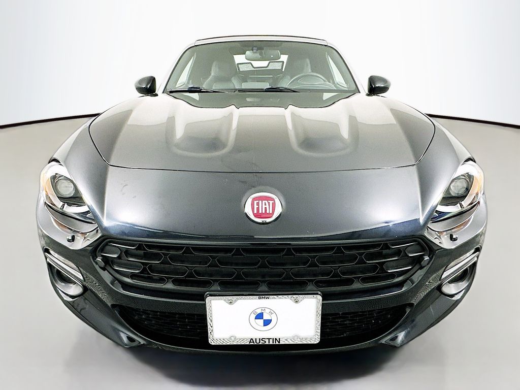 Thumbnail: 2017 Fiat 124 Spider - 2
