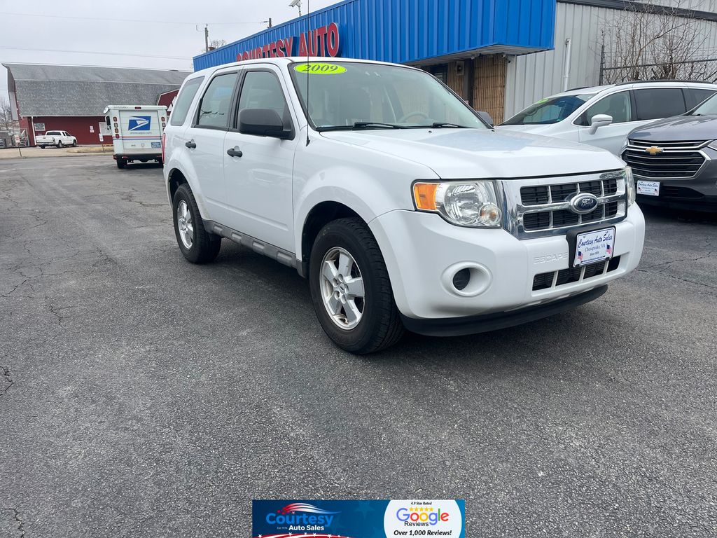 Oxford White Clearcoat 2009 Ford Escape XLS AWD SUV / Crossover All-Wheel Drive 6-Speed Automatic