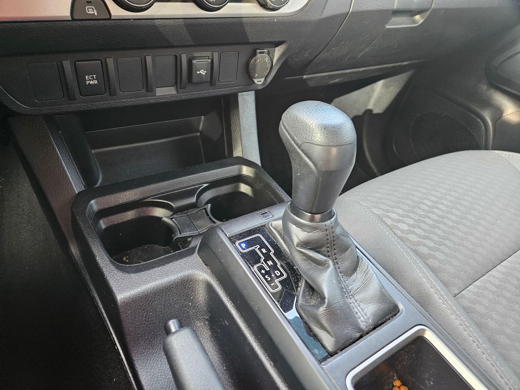 2021 Toyota Tacoma SR 26