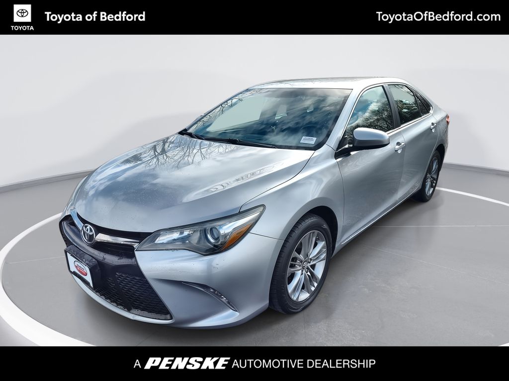 2017 Toyota Camry SE -
                Bedford, OH