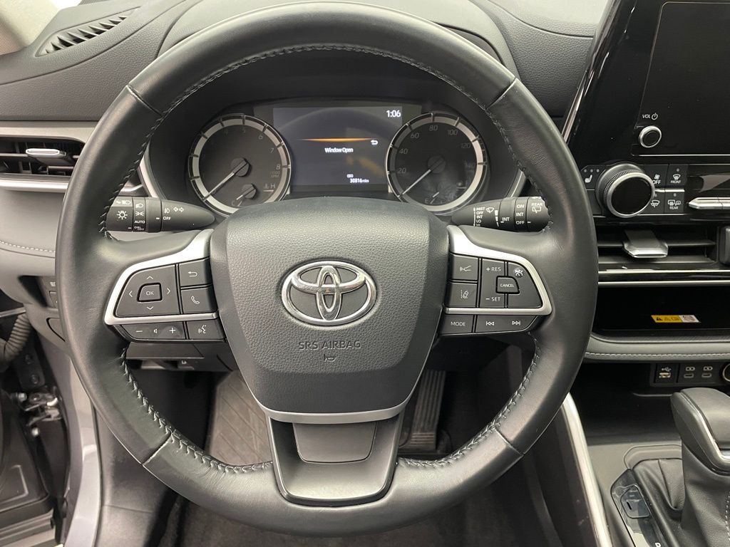 2024 Toyota Highlander XLE 21