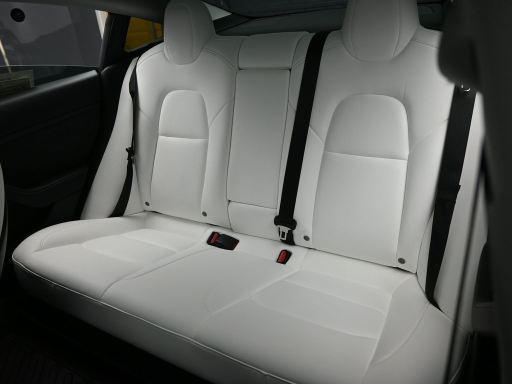 2021 Tesla Model 3 Standard Range Plus Rear-Wheel Drive