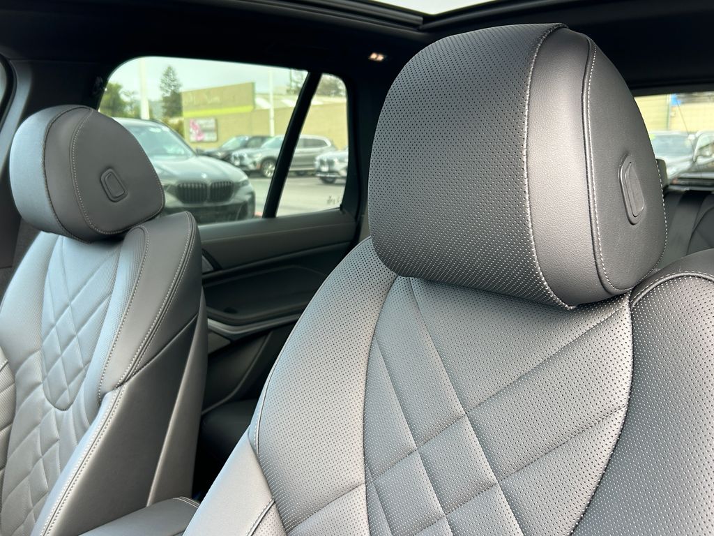 2026 BMW X5 xDrive50e 14