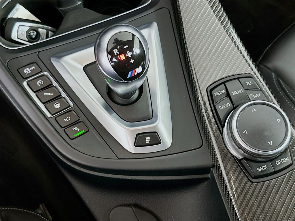 Thumbnail: 2015 BMW M4 - 17