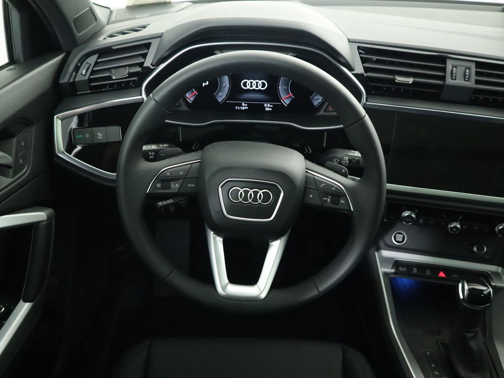 2024 Audi Q3  11