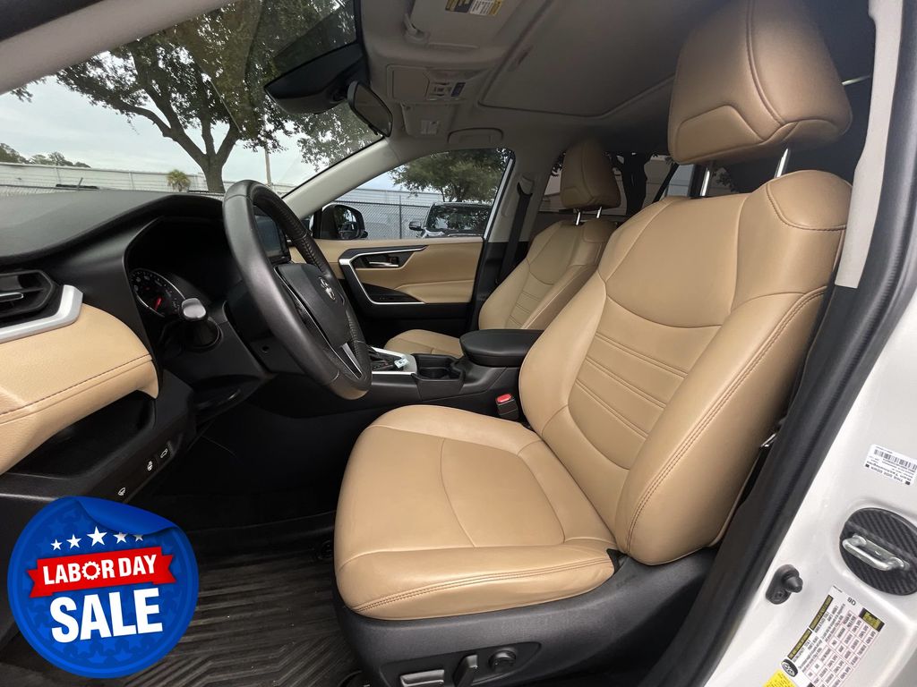 Used 2021 Toyota RAV4 SUV
