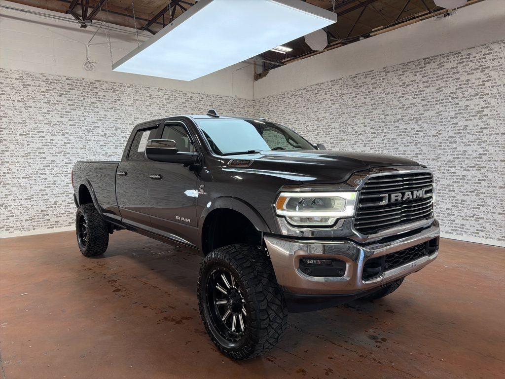 Gray (Granite Crystal Metallic Clearcoat) 2019 RAM 2500 Laramie Crew Cab LB 4WD Pickup Truck Four-Wheel Drive 6-Speed Automatic