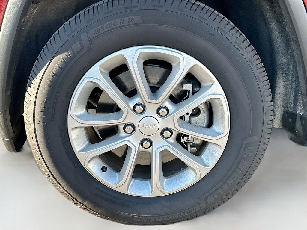 Thumbnail: 2021 Jeep Grand Cherokee - 30