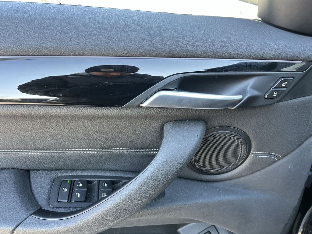 Thumbnail: 2018 BMW X1 - 13