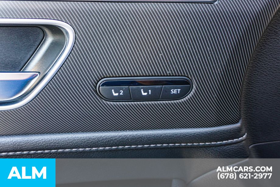 Used 2025 Black INFINITI LUXE image 54