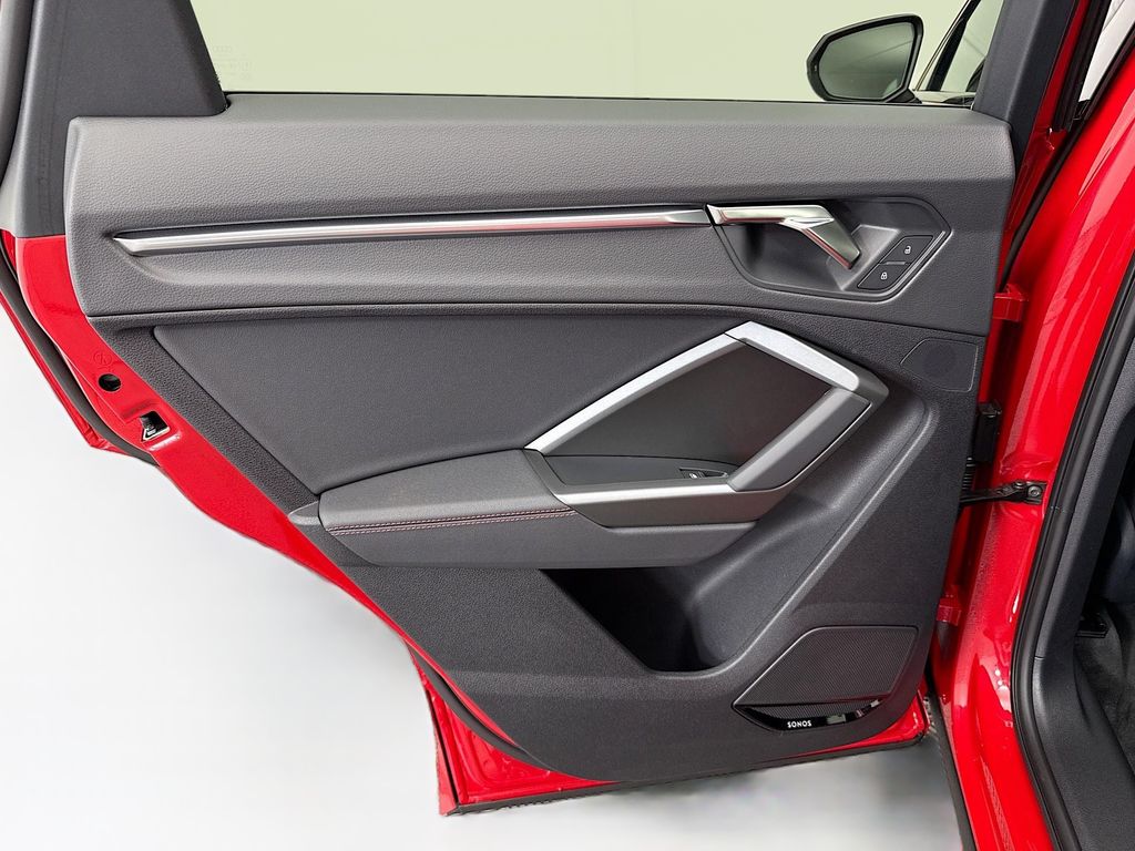 Thumbnail: 2025 Audi Q3 - 26
