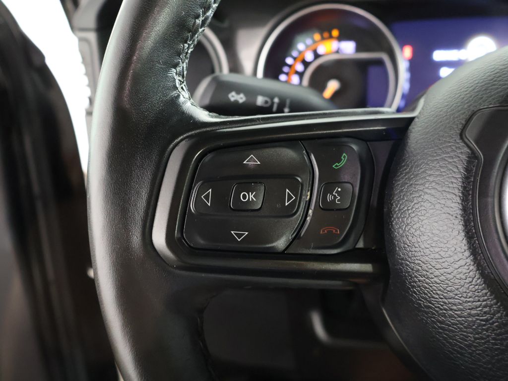 Used 2023 Gray Jeep Altitude image 39