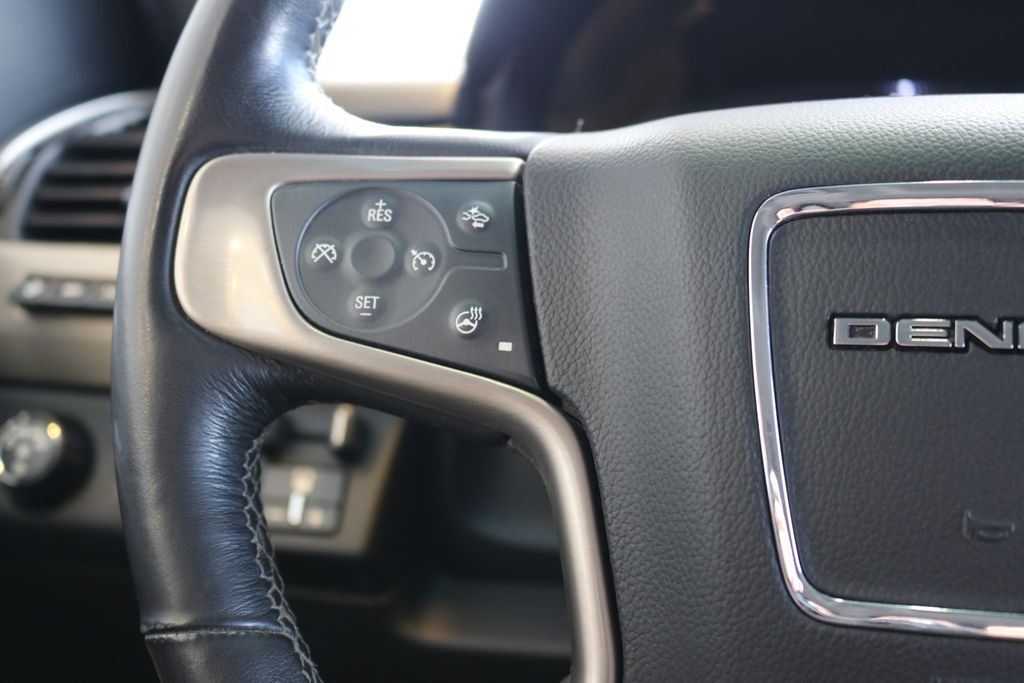 2018 GMC Yukon Denali photo