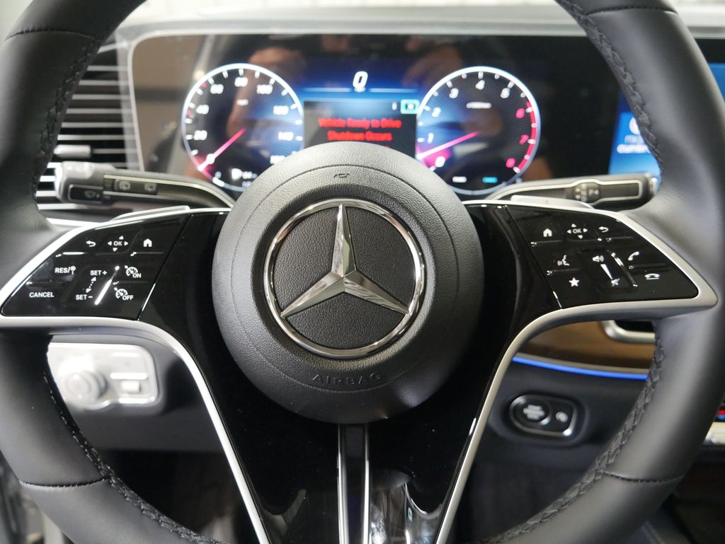 Thumbnail: 2026 Mercedes-Benz GLE - 29