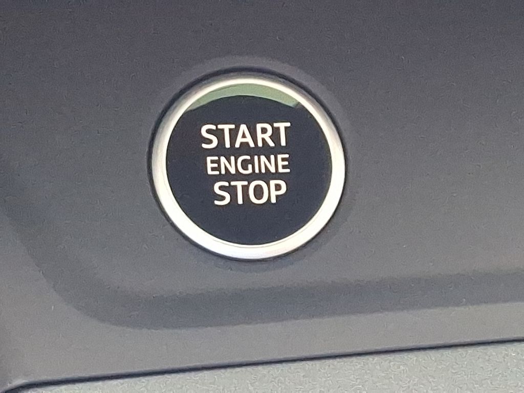 Thumbnail: 2025 Audi Q3 - 24