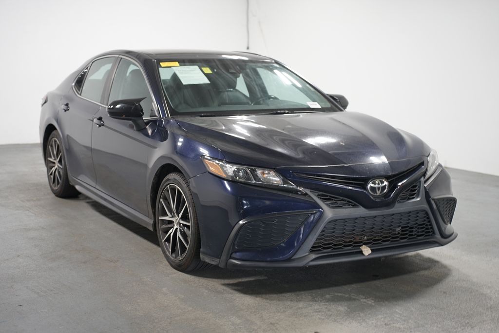 Thumbnail: 2021 Toyota Camry - 3