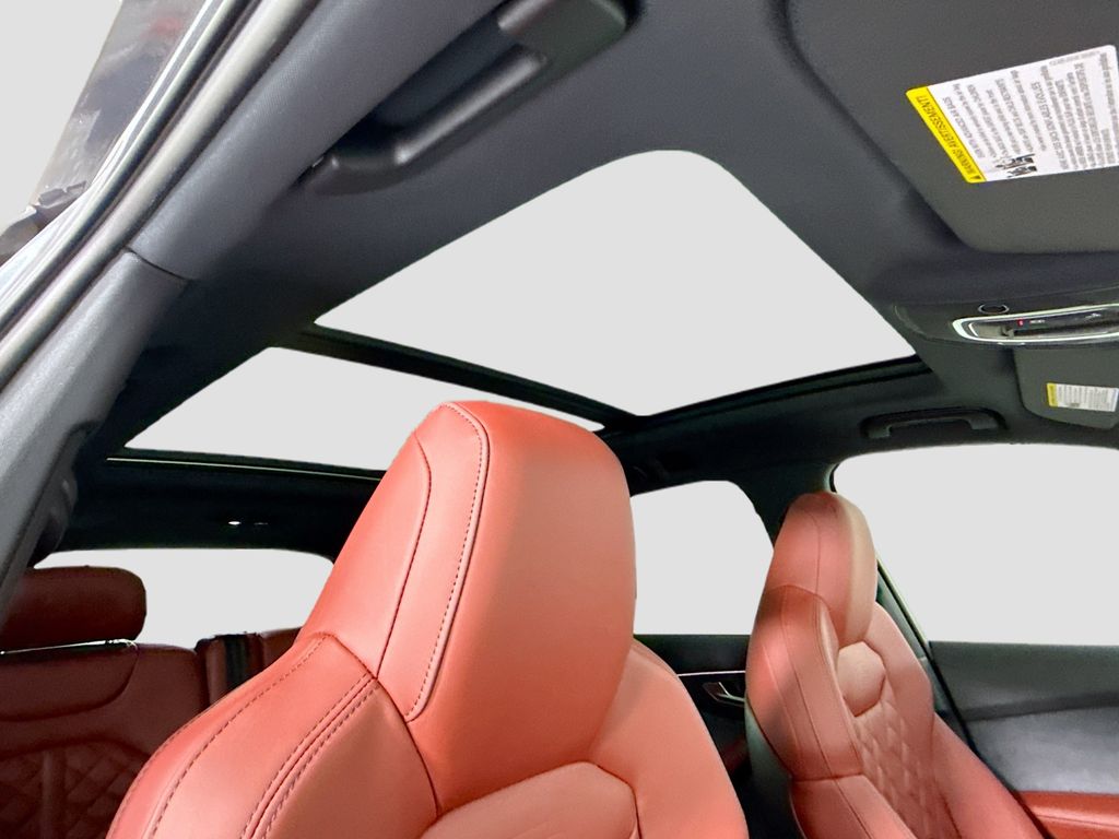 Thumbnail: 2026 Audi SQ7 - 19