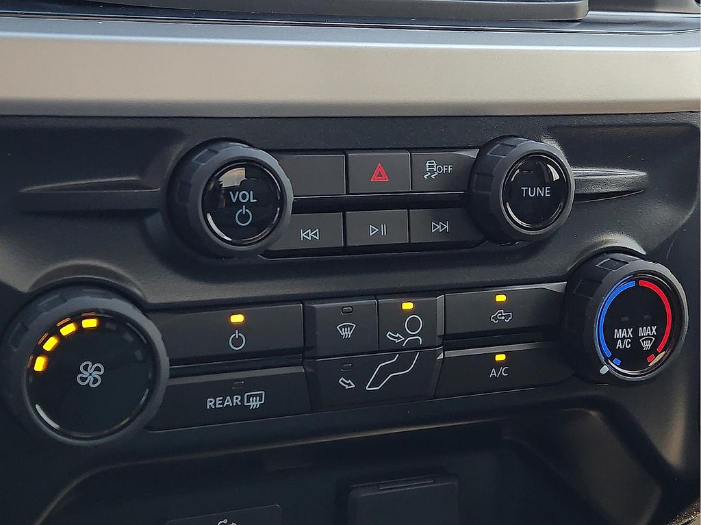 2026 Ford F-350 Super Duty XLT - Photo 10