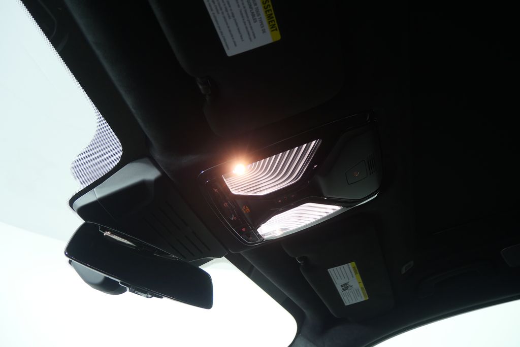 Thumbnail: 2026 BMW X7 - 23