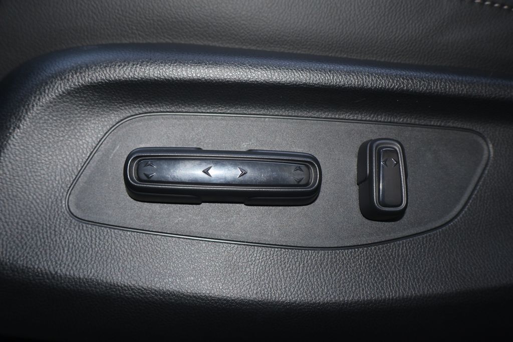 Thumbnail: 2026 Honda HR-V - 10