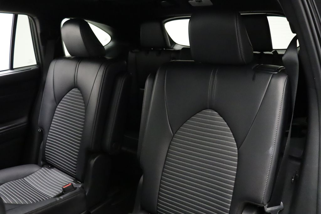 2024 Toyota Highlander XSE 18